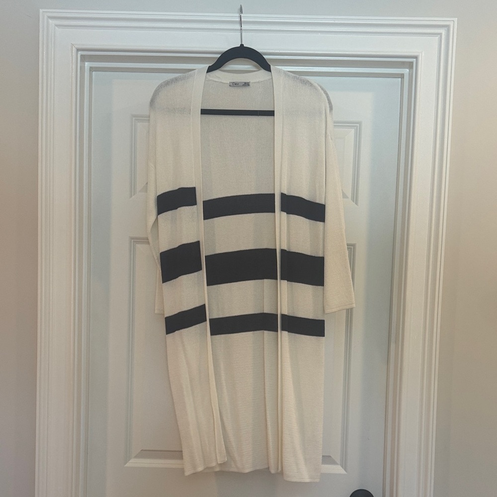 WOMENS size XS Dex Cream and Navy Striped Cardigan
